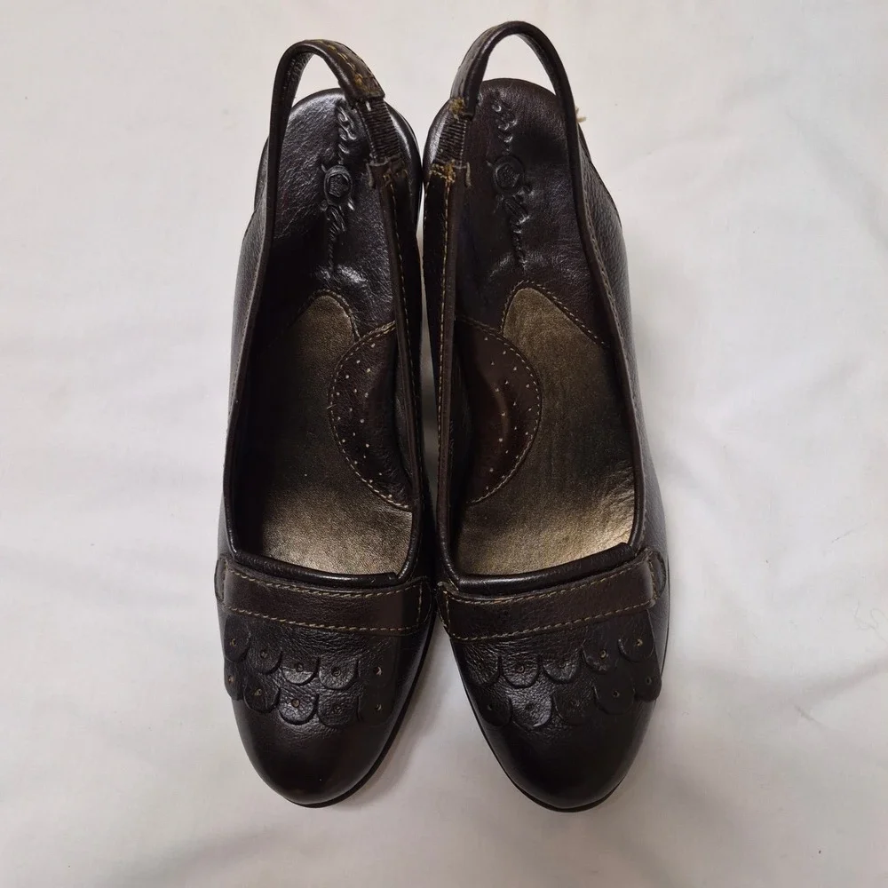 Born Crown Brown Leather Slingback Heels Scalloped Round Toe Block Heel 7.5 38.5